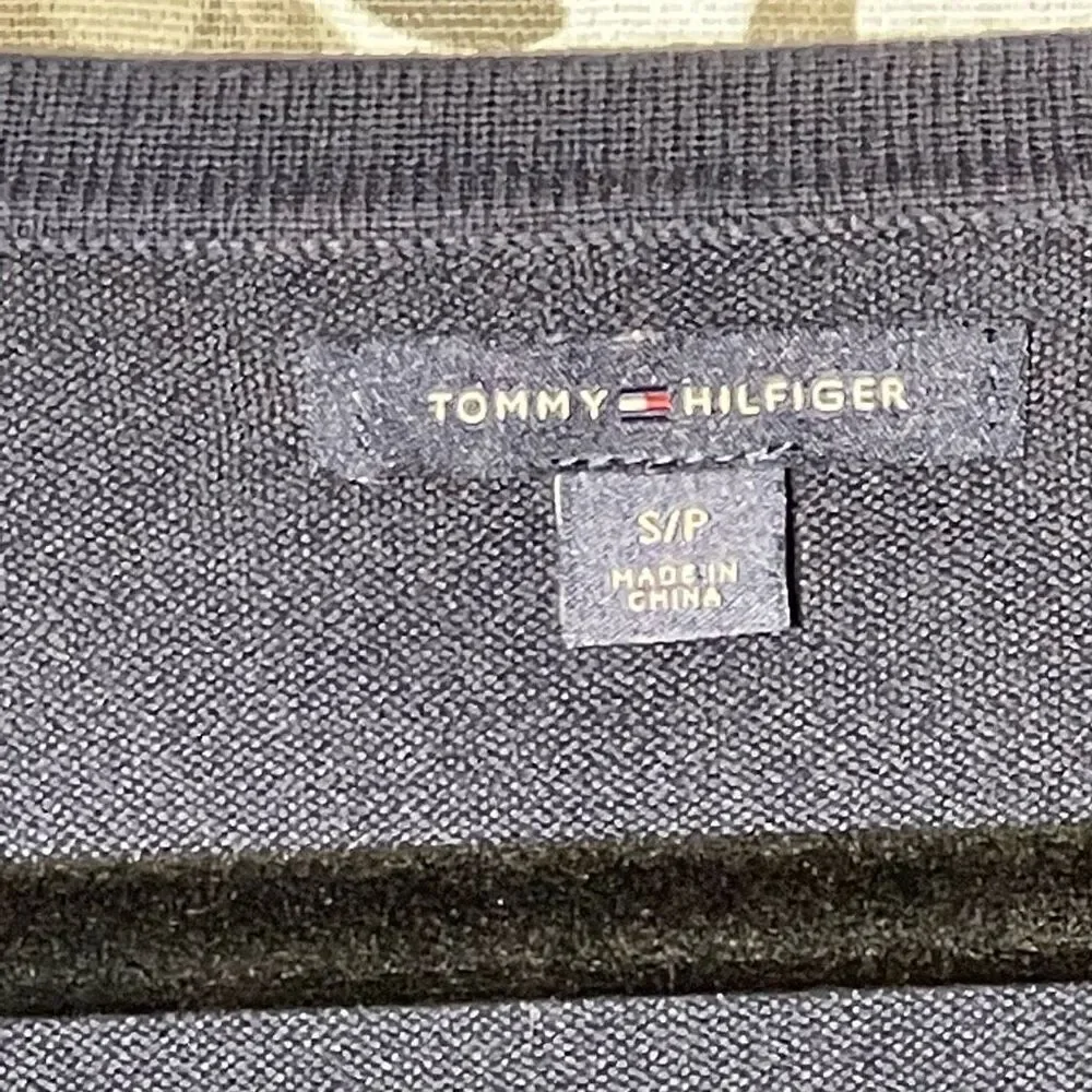 TOMMY HILFIGER 100% Cotton Argyle V-Neck Sweater